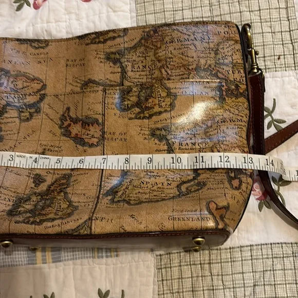 Patricia Nash European Map 13” x 10” x 5”leather adjustable strap crossbody bag - Picture 9 of 13